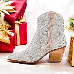 Betsey Johnson Crystal Rhinestone Western Cowgirl Women Boots 9
